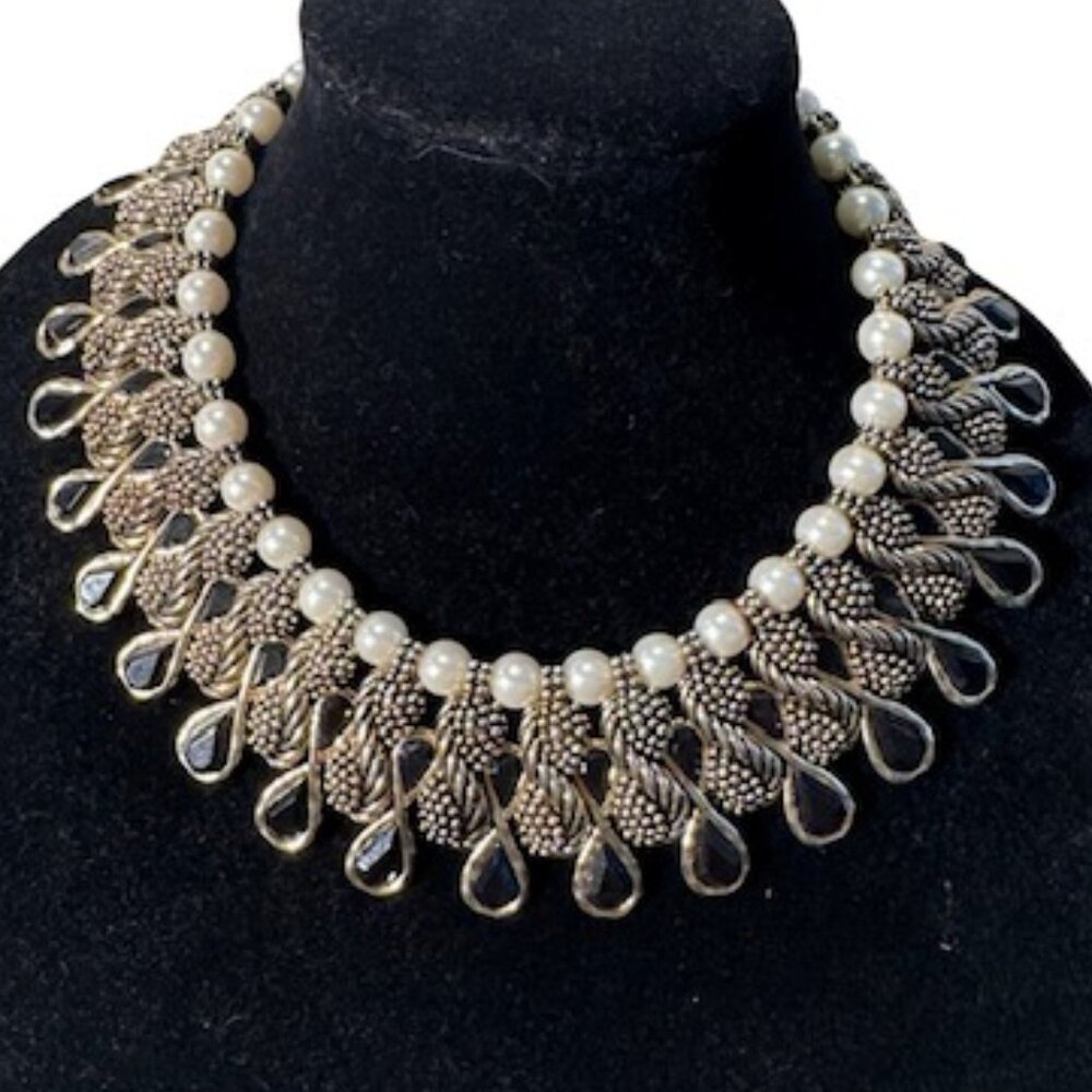 Vintage-Inspired Statement Choker Necklace | Gold Tone & Pearl Detail